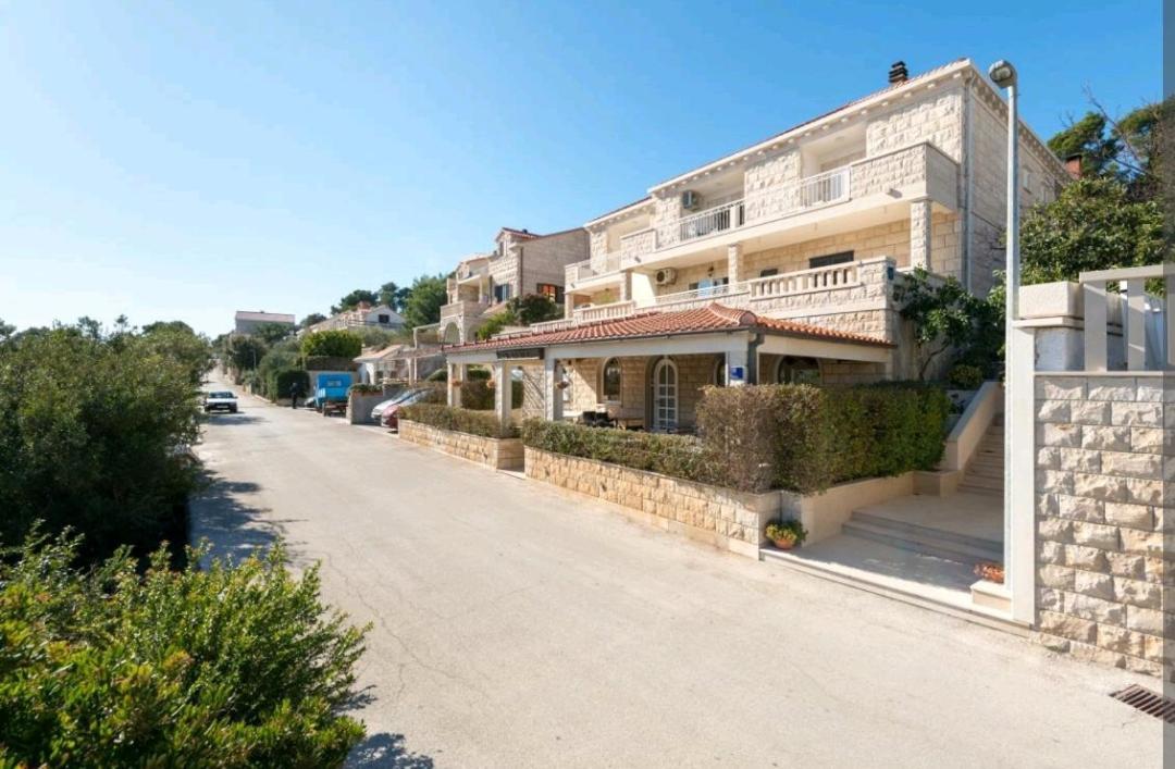 Apartments Siesta Сумартін Екстер'єр фото